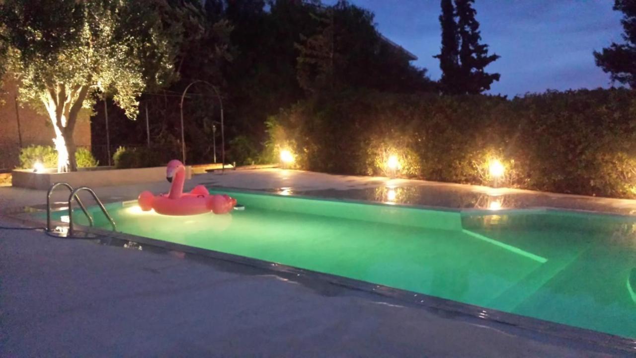 Villa Flore - Penthouse - Apartment In Villa كاستلداتشا المظهر الخارجي الصورة