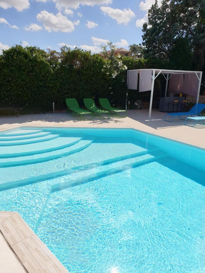 Villa Flore - Penthouse - Apartment In Villa كاستلداتشا المظهر الخارجي الصورة