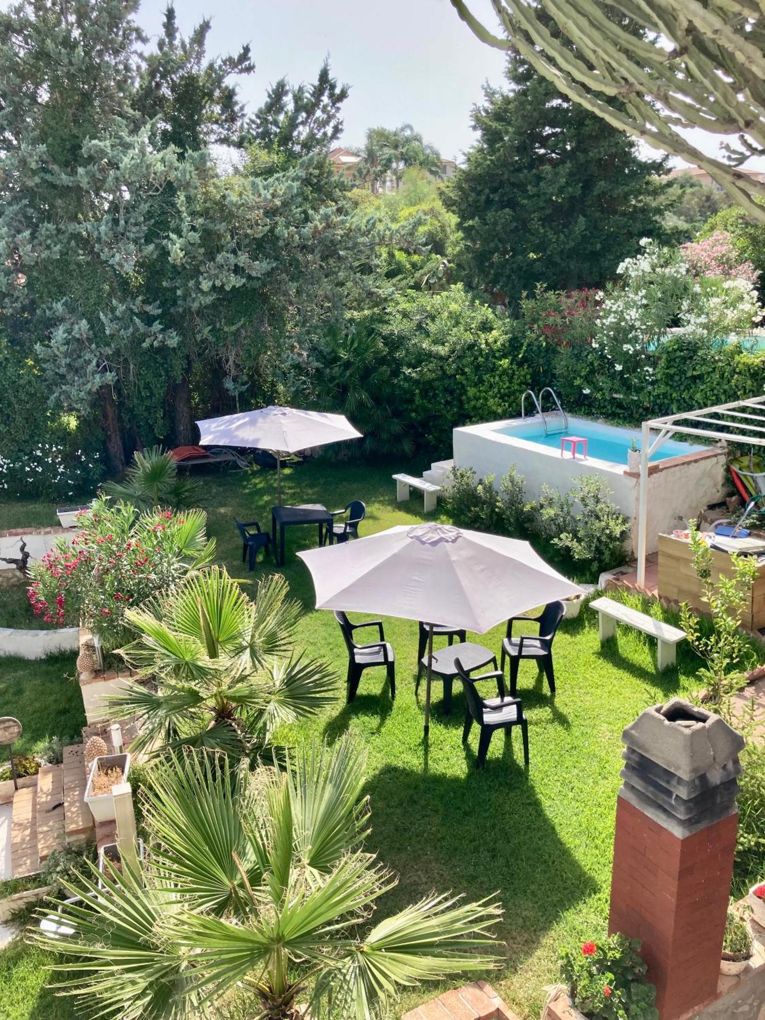 Villa Flore - Penthouse - Apartment In Villa كاستلداتشا المظهر الخارجي الصورة